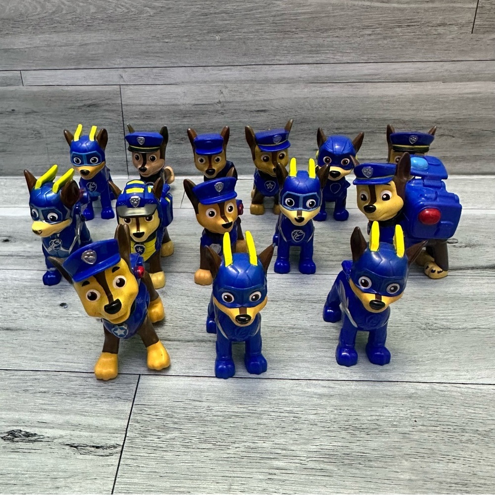 Paw Patrol  Chase Blue and Yellow Police Dog Figures Set